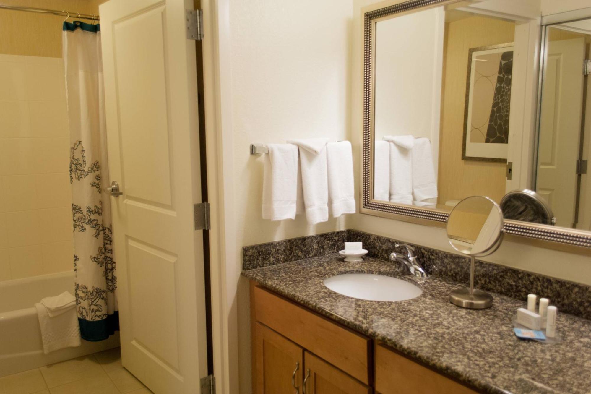 Residence Inn By Marriott Harrisburg Carlisle Dış mekan fotoğraf